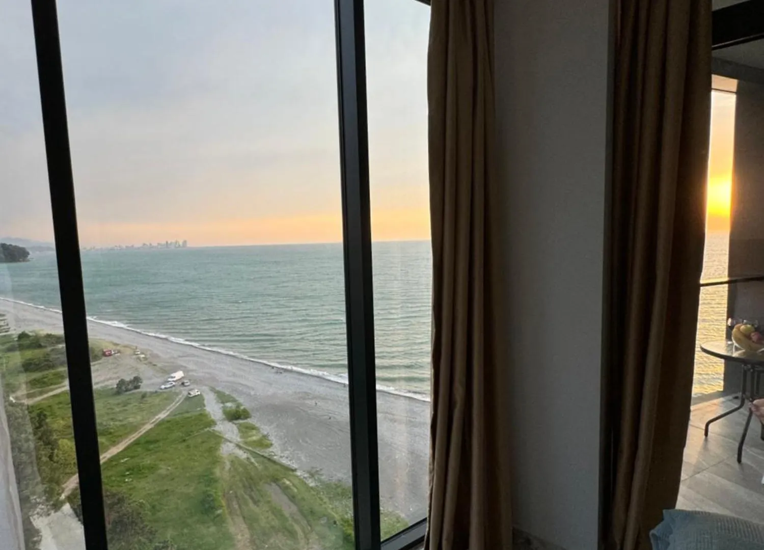 Tropical Garden Apartments Batumi 0*,